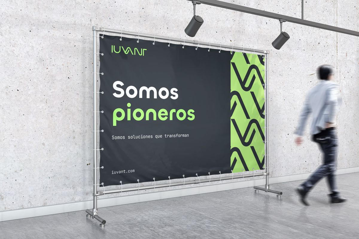 IUVANT — señalética de marca